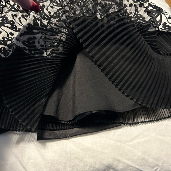 Betsy Johnson Dress - Picture 4 of 6